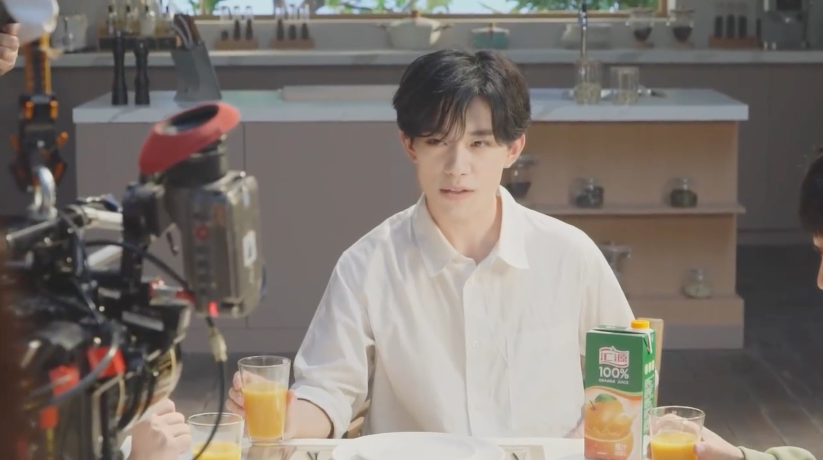 易烊千玺×汇源果汁广告片拍摄花絮