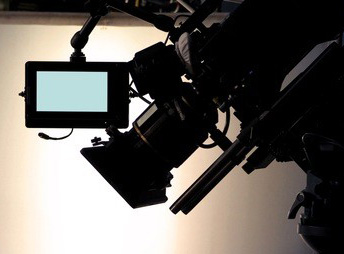 上海企业宣传片中评论的作用