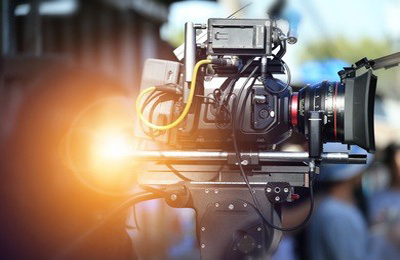 企业宣传片拍摄时如何正确运用升降镜头？