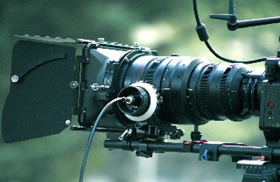 宣传片能吸引观众眼球的原因是什么？